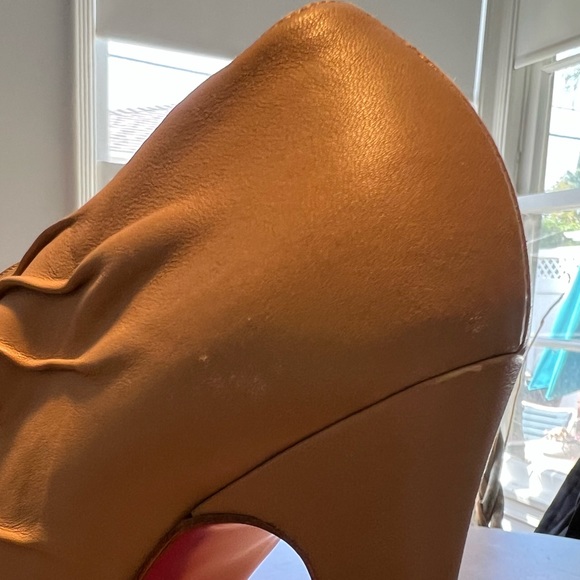 Christian Louboutin Madame Butterfly 🦋 - Picture 7 of 9